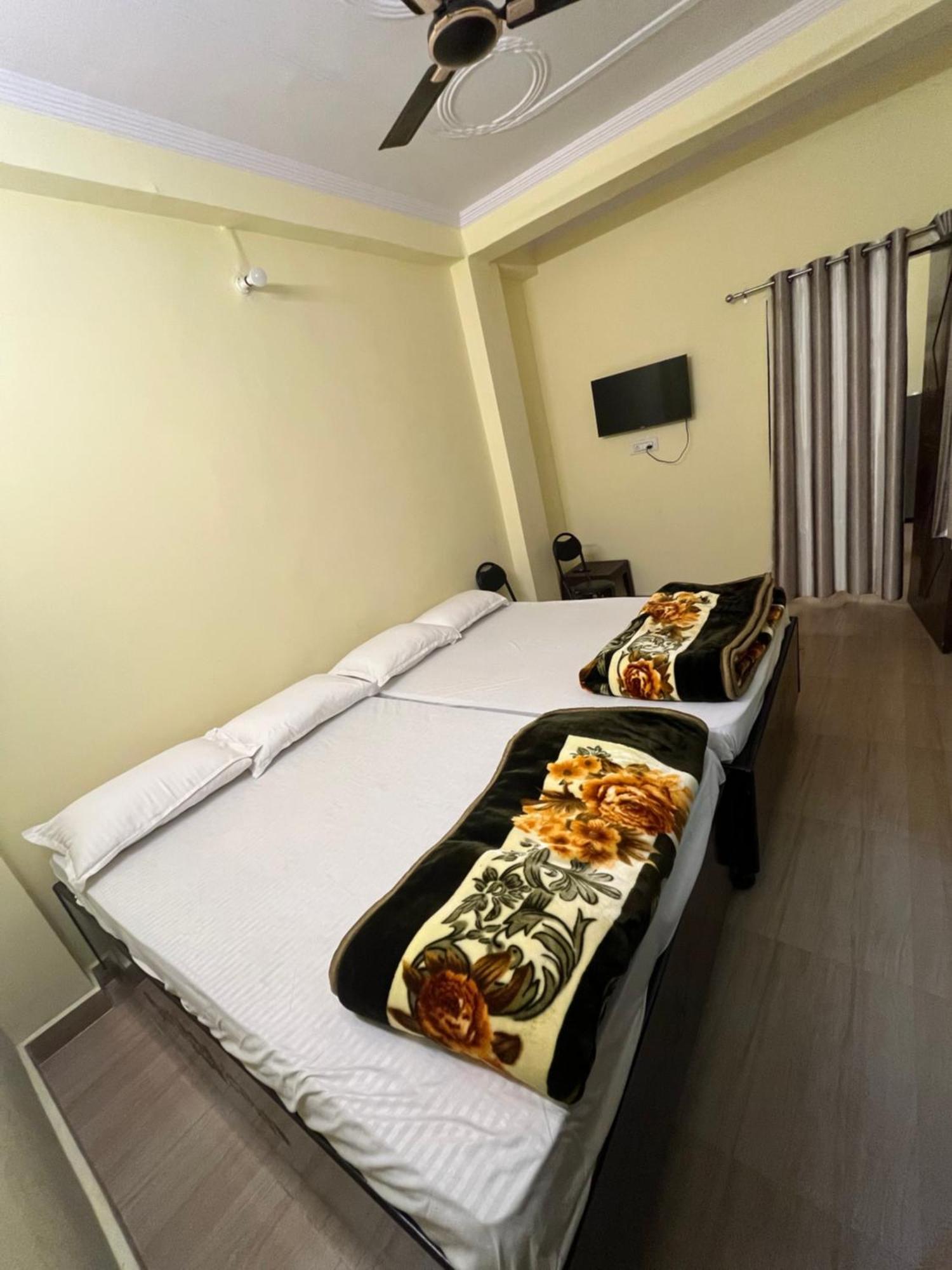 Incredible Banaras Inn Varanasi Dış mekan fotoğraf