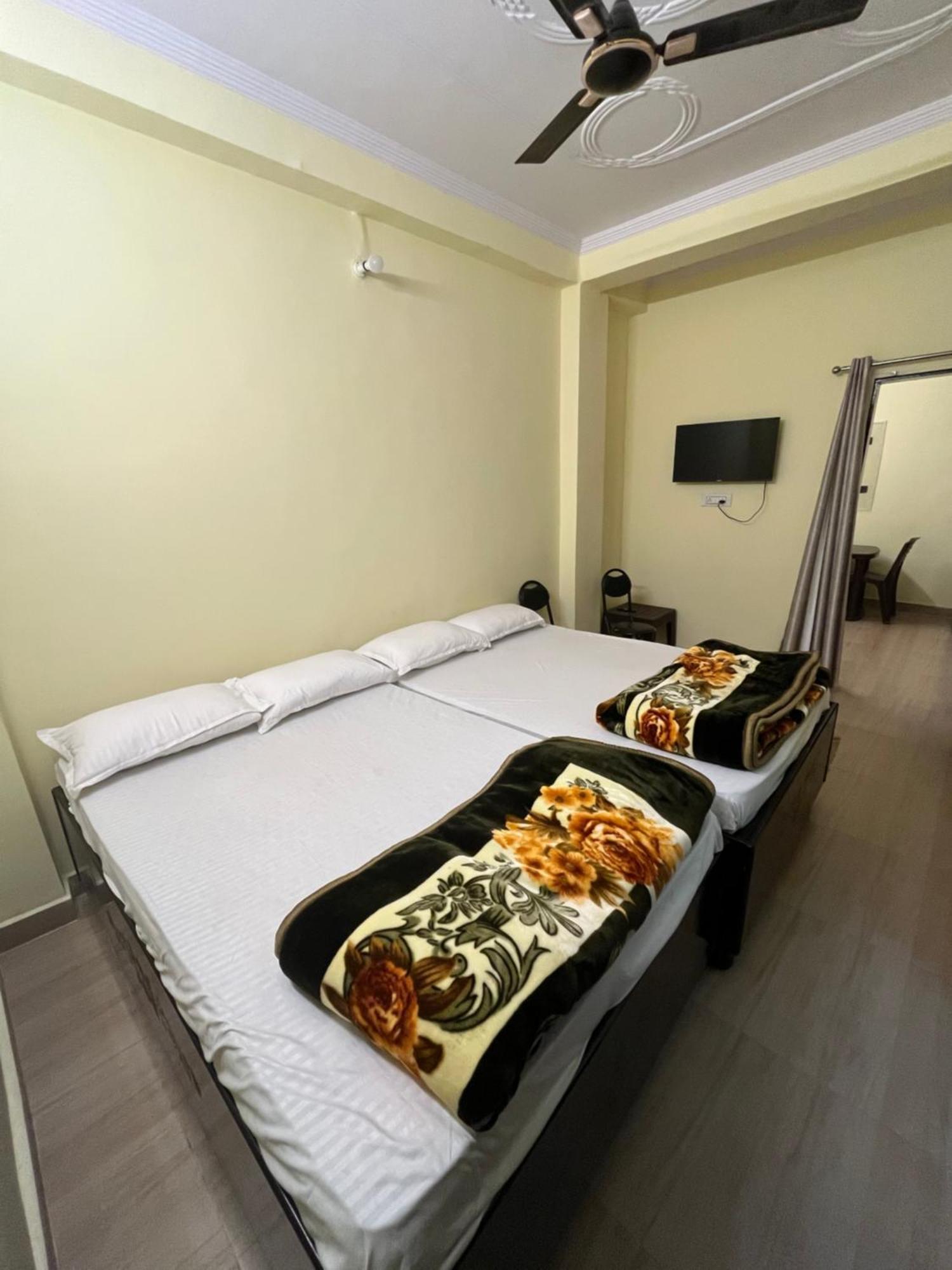 Incredible Banaras Inn Varanasi Dış mekan fotoğraf