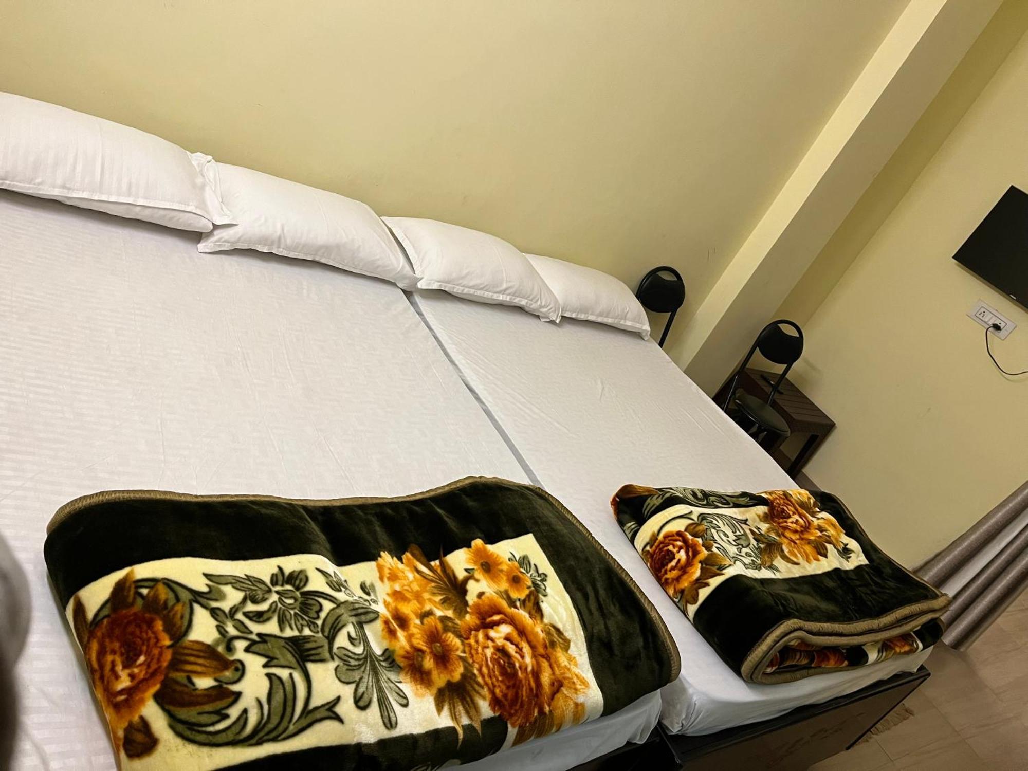 Incredible Banaras Inn Varanasi Dış mekan fotoğraf