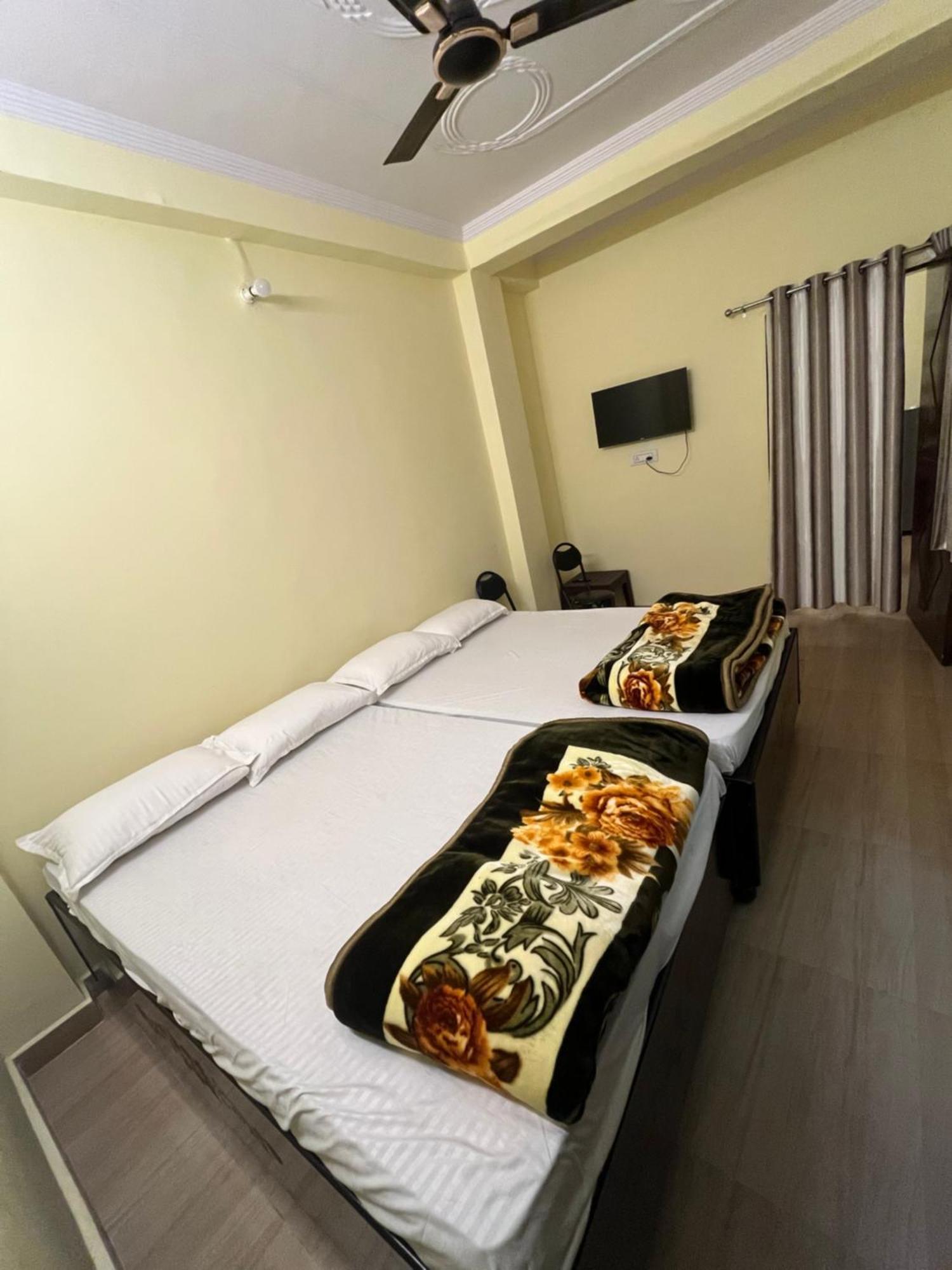 Incredible Banaras Inn Varanasi Dış mekan fotoğraf